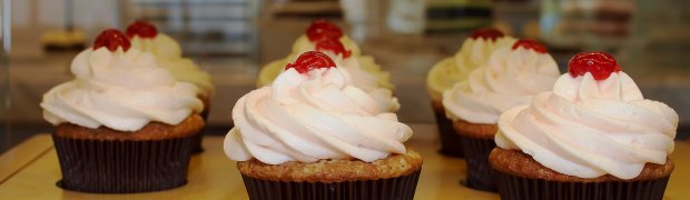 Charlene:
cakes:
OLYMPUS DIGITAL CAMERA